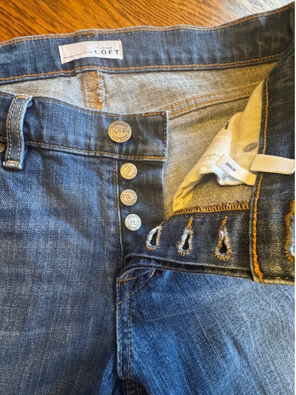 LOFT Button Down Fly Distressed Jeans Size 28P (WJLFT) - Picture 6 of 9